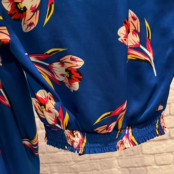 Express tropical satin blouse - Picture 6 of 6